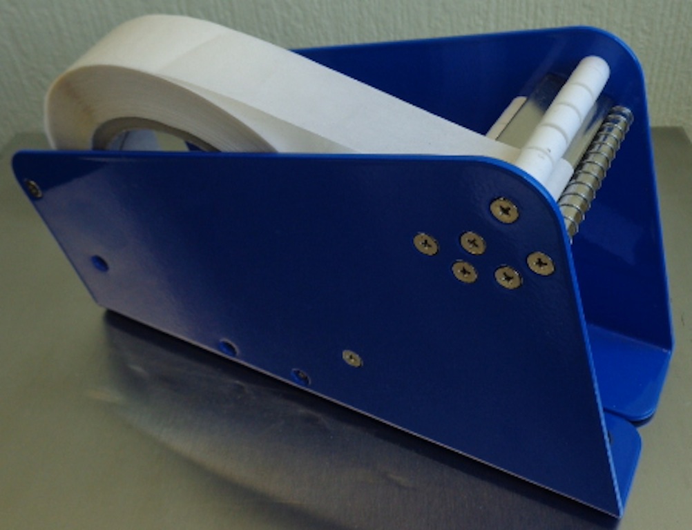 Диспенсер этикеток шириной 75 мм. Для 1-3 роликов с разными этикетками Диспенсер этикеток шириной 75 мм. Для 1-3 роликов с разными этикетками